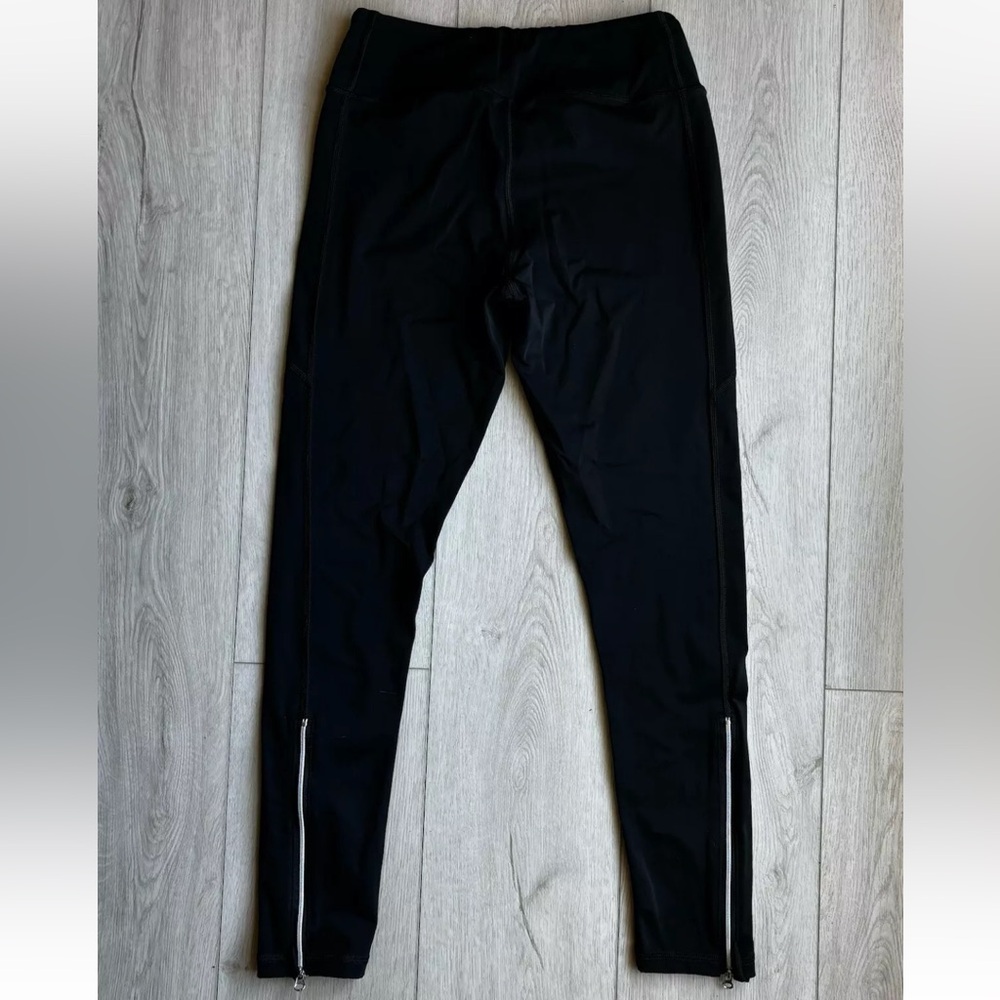 Women’s Victoria Sport Black Yoga Pants With Zipper Detail